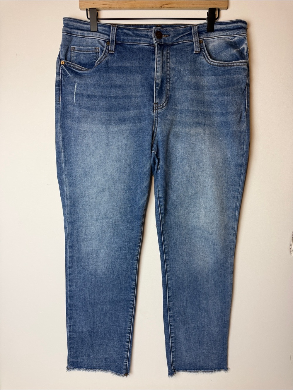 Kut From The Kloth High Rise Crop Straight Leg Jeans 14 Blue 34" Waist Stretch